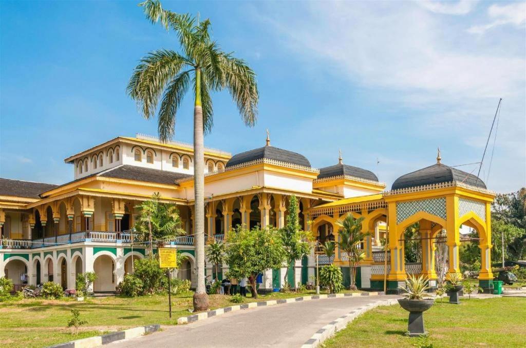 De Paris Hotel Medan Exterior foto